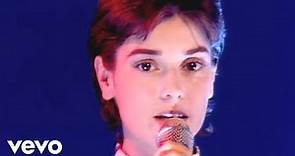Sinéad O'Connor - This is to Mother You (Live at Tops of the Pops in 1997)