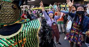 New Orleans hosts first full-dress Mardi Gras since 2020