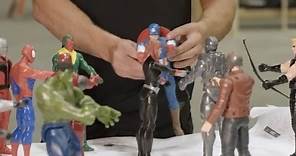 Chris Hemsworth smashes Marvel toys