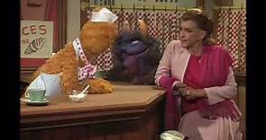 The Muppet Show - 206: Nancy Walker - Luncheon Counter (1978) (Part 1)