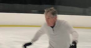 Richard Dwyer’s love of skating is as evident as ever at 88 years old! Here is how he likes to warm up on the ice! | Figure Skating Technique