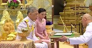 El rey de Tailandia, un soberano imprevisible y distante