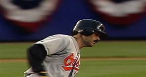 Palmeiro's two-run homer gives O's the lead