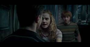 Hermione Hugs Harry - Harry Potter And The Order Of The Phoenix