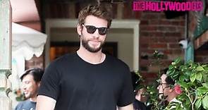 Liam Hemsworth Is The Man Of The Hour While Leaving Lunch With Friends At The Ivy 2.27.20