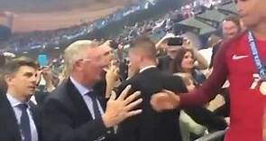 Sir Alex Ferguson saluda a Cristiano Ronaldo y a Nani (Euro 2016)