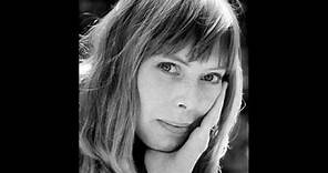 Joni Mitchell ~ River Live