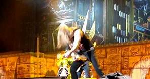 Iron Maiden - Janick Gers's guitar talent (Live In Dubai)