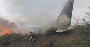 Passengers capture dramatic footage of Aeroméxico plane crash
