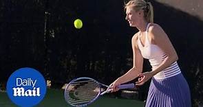Maria Sharapova shows off impressive her trick shot skills - Daily Mail