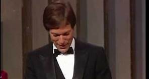 Richard Chamberlain wins Golden Globe 1984