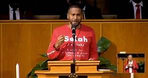 ‘I feel so distant from God’: Popular D.C.-area pastor confesses he’s tired, announces sabbatical