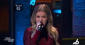Kelly Clarkson - Unwritten (Natasha Bedingfield) - The Kelly Clarkson Show - November 8, 2023