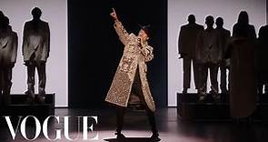 Annie Lennox Performs “Sweet Dreams (Are Made of This)” at Vogue World: London