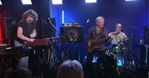 The Zombies feat. Colin Blunstone & Rod Argent - Hold Your Head Up