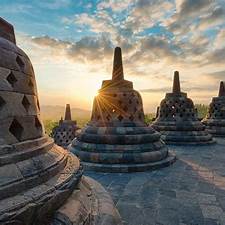 Sunrise di Candi Borobudur