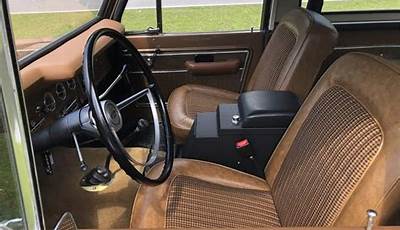1974 Ford Bronco Interior