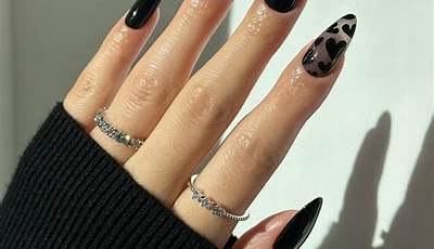 Black Goth Valentines Nails