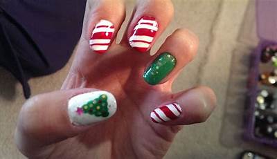 Candy Cane Christmas Tree Nails