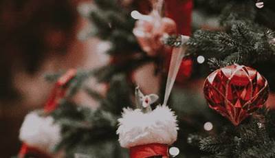 Christmas Aesthetic Wallpaper Simple Red And White
