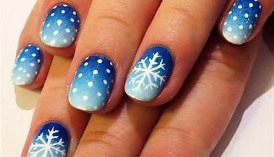 Christmas Nails Blue Design