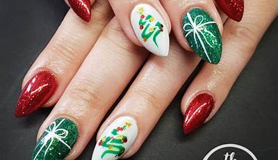 Christmas Nails Red And Green Short