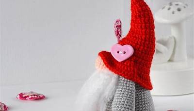 Crochet Valentine Dolls