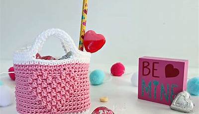 Crochet Valentine Treat Bags