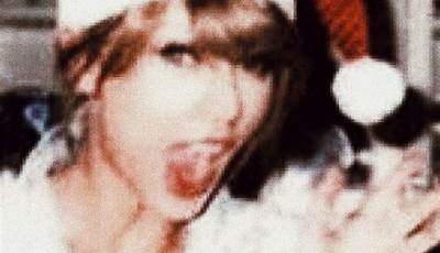 Cute Christmas Wallpaper Taylor Swift