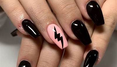 Edgy Valentines Nails Black