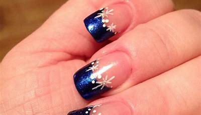 Extra Christmas Nails Blue