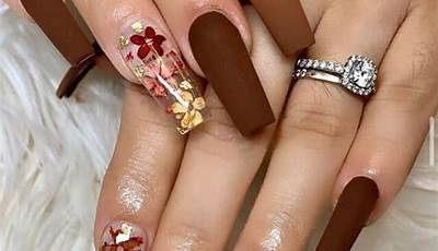 Fall Nails Trendy Brown