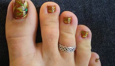 Fall Toe Nail Colors With Design