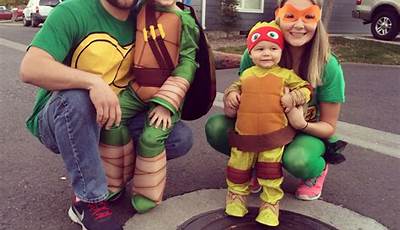 Family Halloween Costumes Turtle