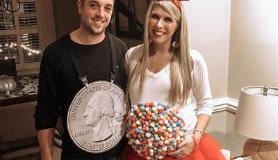 Family Halloween Costumes While Pregnant