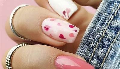 February Nails Ideas Valentines Day Short Square