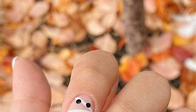 Halloween Nails Mummy