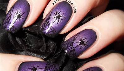 Halloween Nails Violet