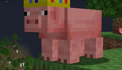 Minecraft Pig With Crown