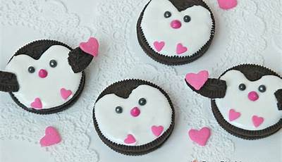 Penguin Valentine Cookies