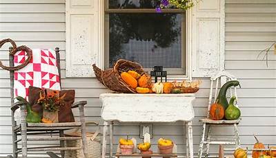Pretty Fall Porch Decor