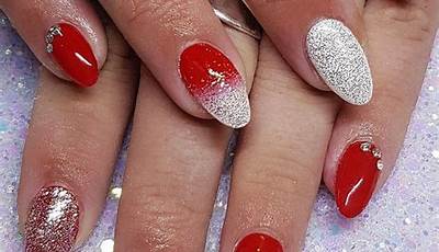 Red White Ombre Nails Christmas