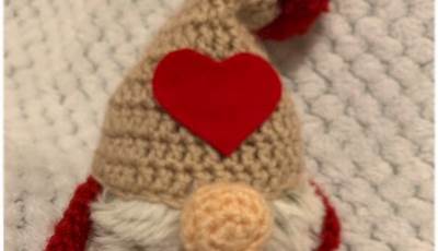 Valentine Crochet Gonk