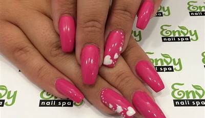 Valentines Nails Pink With White Heart
