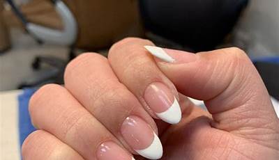 White And Hold French Tips