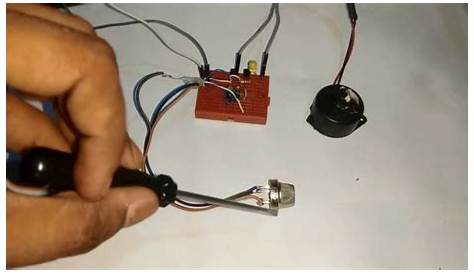 simple circuit diagram of smoke detector
