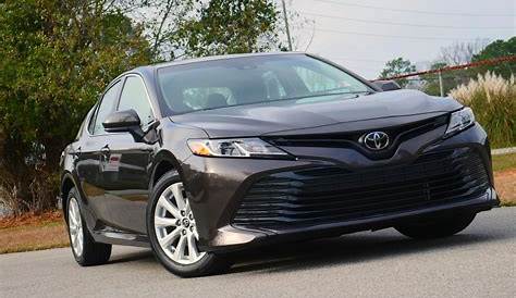 2018 toyota camry le fwd