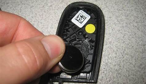 Dodge-Challenger-Smart-Key-Fob-Battery-Replacement-Guide-012