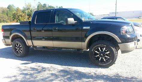 2004 Ford f150 lariat tire size