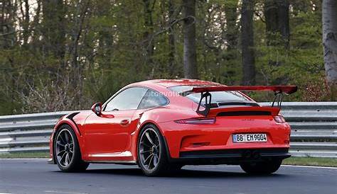 Mark Webber Drives the 2016 Porsche 911 GT3 RS On the Nurburgring, No